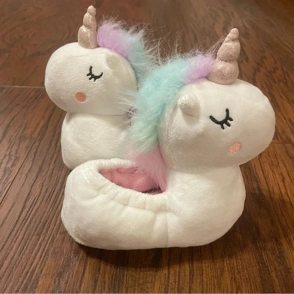 Old Navy Unicorn Slippers - Picture 4 of 8